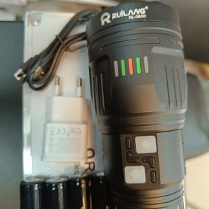 چراغ قوه زوم دار با برد 1500 متر رولاینگ G600